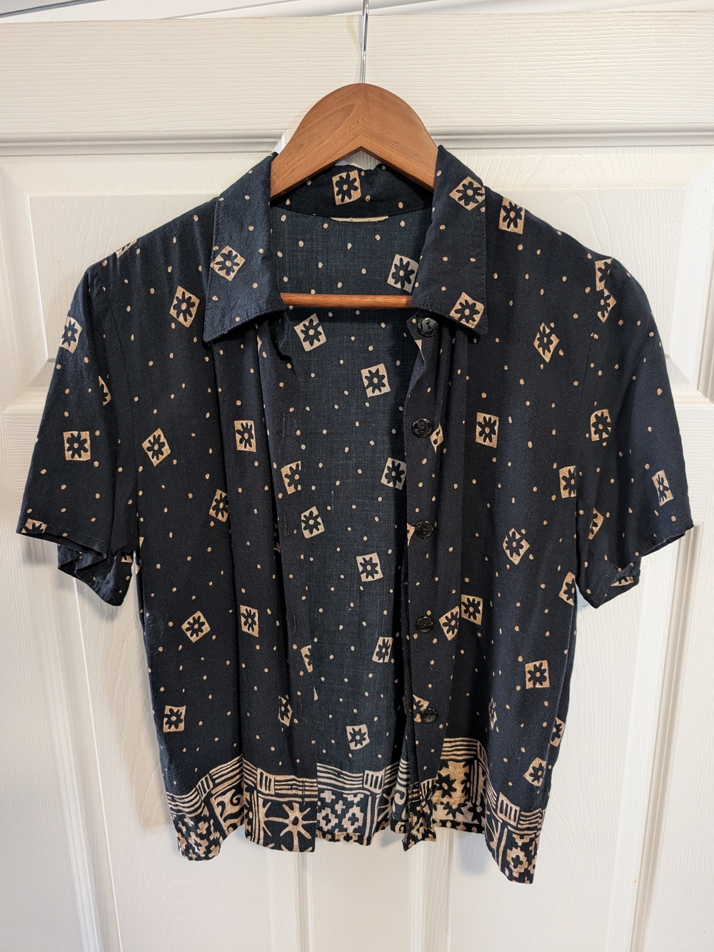 Vintage Short Sleeve Black Patterned Button-Up Shirt